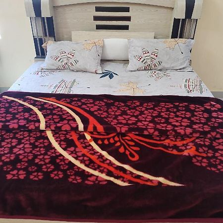 Hotel Purnima Palace Fatehpur  Екстериор снимка