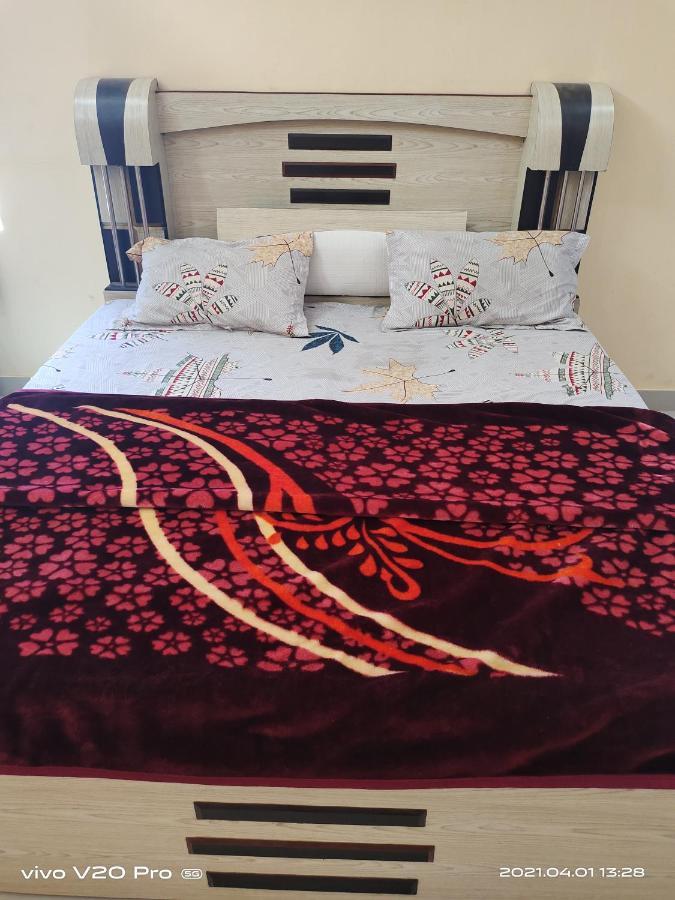 Hotel Purnima Palace Fatehpur  Екстериор снимка